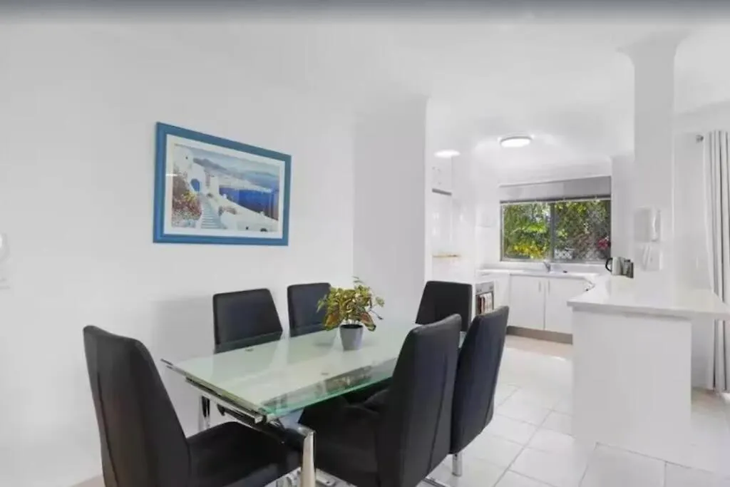 Salerno - Hosted By Burleigh Letting Apartment Gold Coast