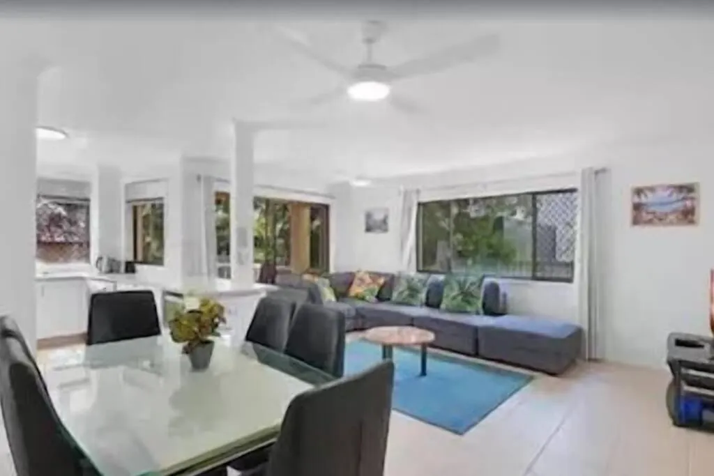 Salerno - Hosted By Burleigh Letting Apartment Gold Coast